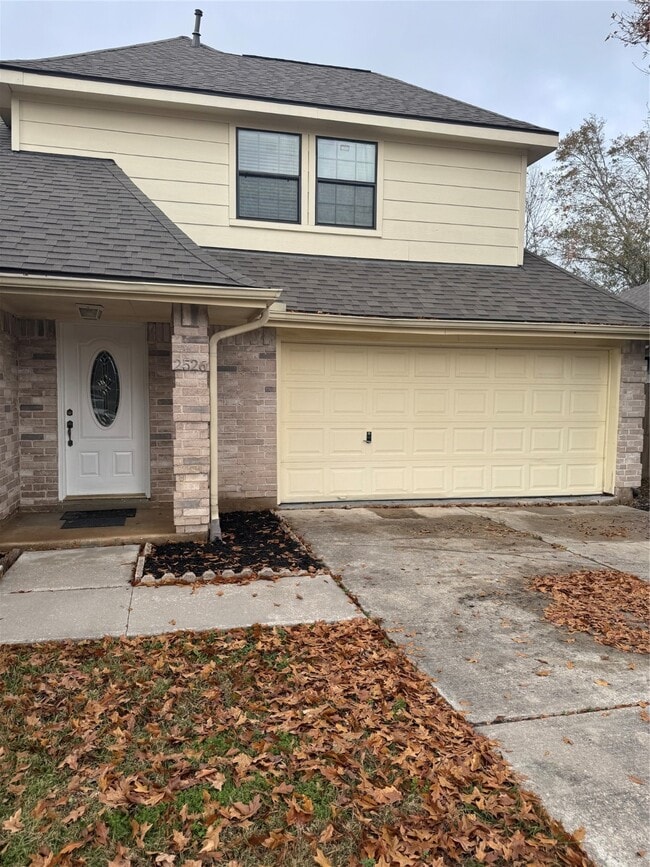 property at 2526 Knights Cir