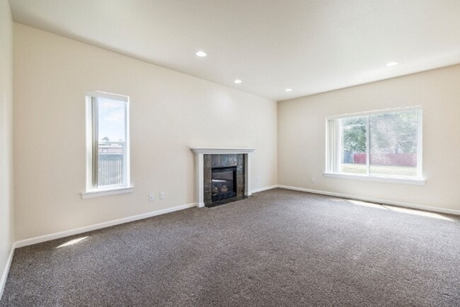 3722 Birddog Dr in Klamath Falls, OR - Building Photo - Building Photo