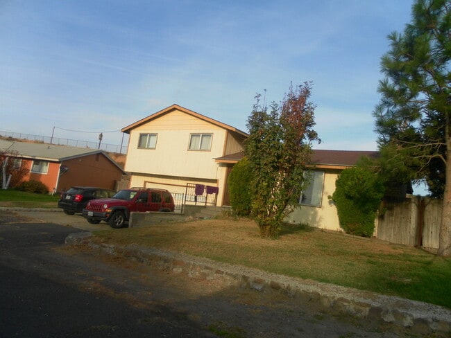 property at 210 NW Willow Dr