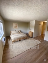 10231 Pinewood Ave in Los Angeles, CA - Building Photo