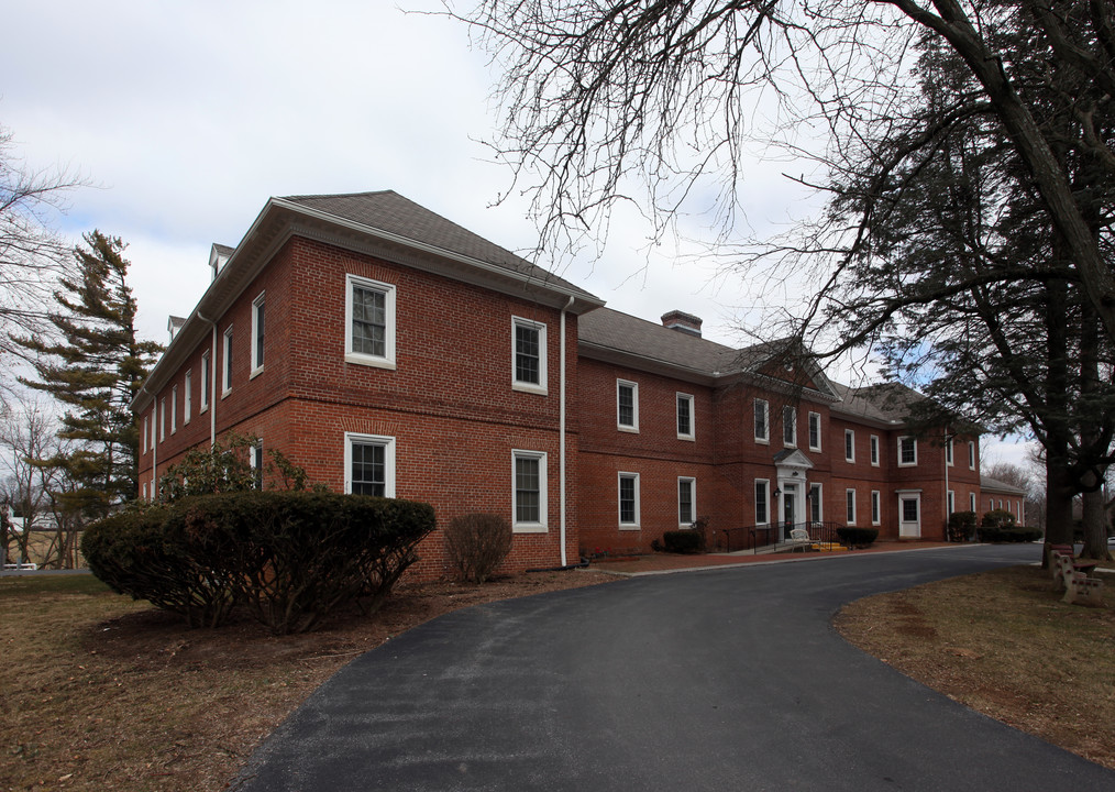 Oak Terrace in Lebanon, PA - Building Photo