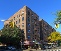 2724 30th Ave in Astoria, NY - Foto de edificio - Building Photo