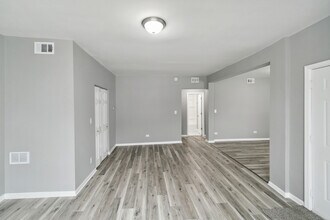 9305 S Homan Ave in Evergreen Park, IL - Foto de edificio - Building Photo