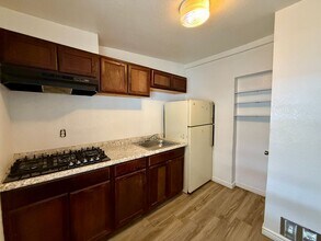 1211 N Ochoa St in El Paso, TX - Building Photo - Building Photo