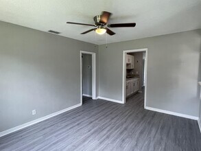 3083 W 19th St in Jacksonville, FL - Building Photo - Building Photo