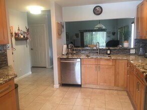 6541 Marissa Cir in Greenacres, FL - Building Photo - Building Photo