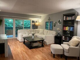 11818 Breton Ct #11, Unit 11818 Breton CT. in Reston, VA - Building Photo