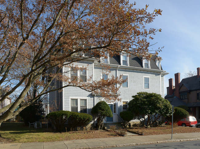 70-72 Orchard St in New Bedford, MA - Building Photo - Building Photo