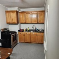 63 Ingalls St, Unit APT1 in Lynn, MA - Building Photo