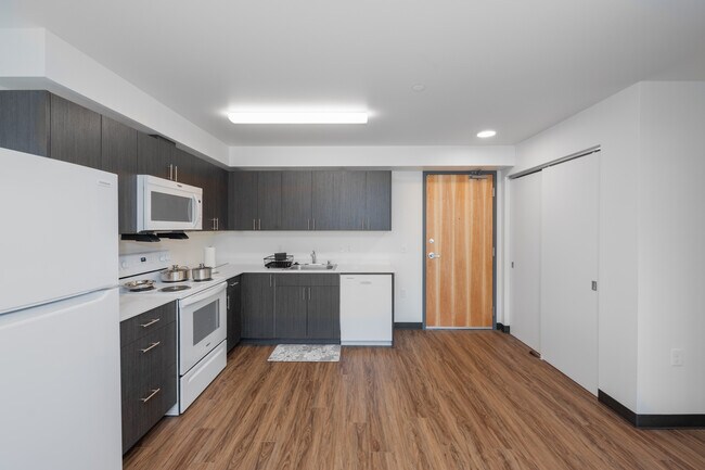 Nichols Court in Seattle, WA - Foto de edificio - Interior Photo