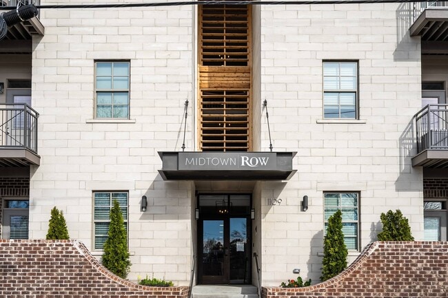 Midtown Row Apartments in Montgomery, AL - Building Photo - Building Photo