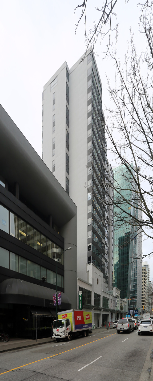 The Carlyle in Vancouver, BC - Building Photo - Building Photo