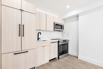 20 E 13th St, Unit 5A in New York, NY - Building Photo - Building Photo