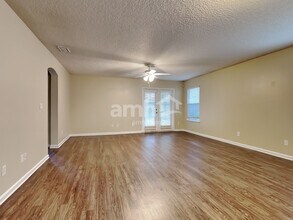 3623 Silver Bluff Blvd in Orange Park, FL - Foto de edificio - Building Photo