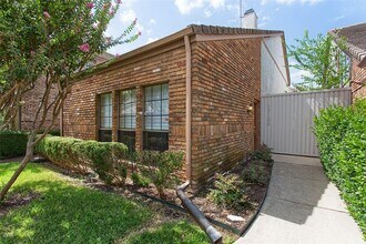 17106 Knots Landing in Addison, TX - Building Photo - Building Photo