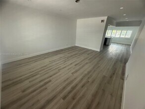 1115 SW 12th Ct in Fort Lauderdale, FL - Building Photo - Building Photo