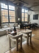 17 N Loomis St in Chicago, IL - Building Photo - Building Photo