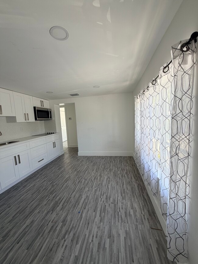 753 NW 22nd Ct in Miami, FL - Building Photo - Building Photo