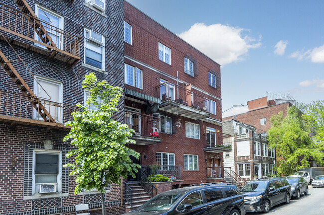 1250 42nd St in Brooklyn, NY - Building Photo - Building Photo