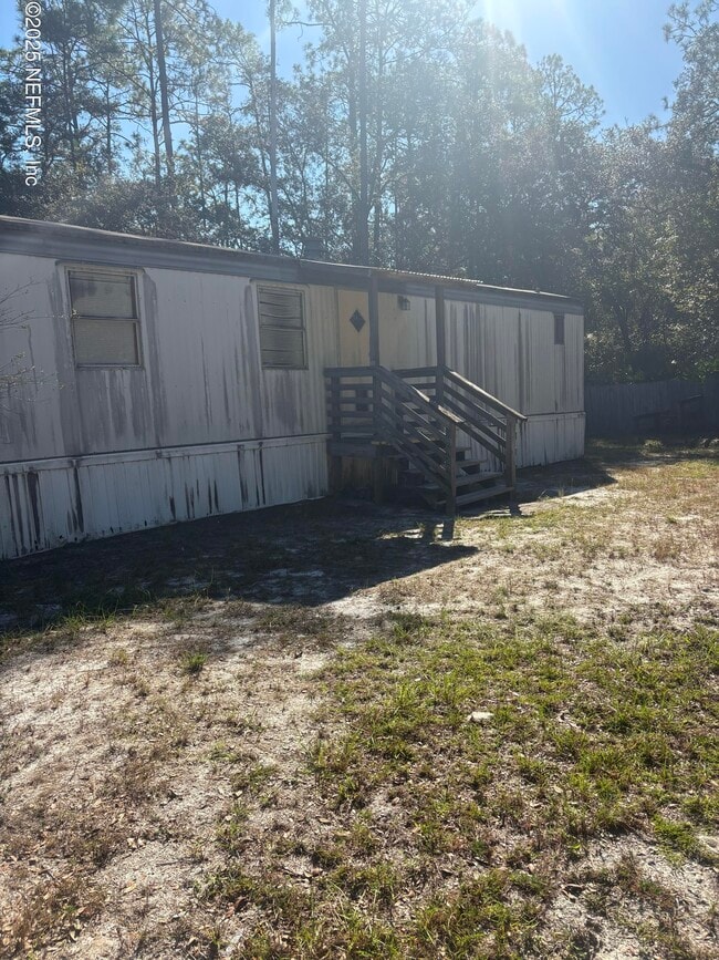 property at 119 Davis St