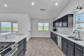 1763 Summerwood Cir in Henderson, NV - Building Photo - Building Photo