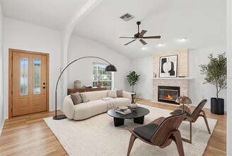 1436 Watermill Cir in Tarpon Springs, FL - Building Photo - Building Photo