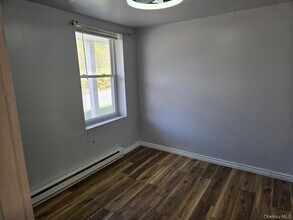 41 Sunny Acres Rd in Wallkill, NY - Building Photo - Building Photo