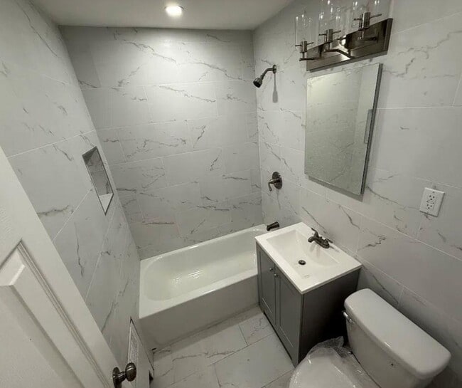 430 W 259th St in Bronx, NY - Building Photo - Building Photo