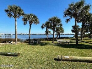 1146 Riverside Dr in Daytona Beach, FL - Building Photo - Building Photo