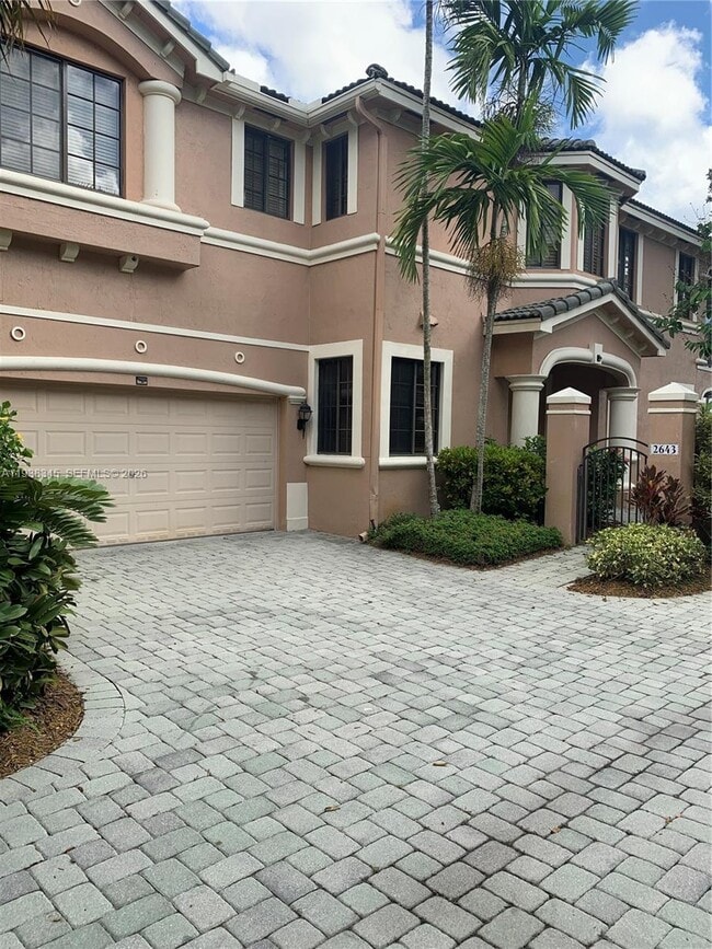 2643 Center Ct Dr in Weston, FL - Building Photo - Building Photo