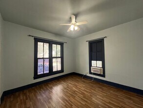 213 Cadwallader St in San Antonio, TX - Building Photo - Building Photo