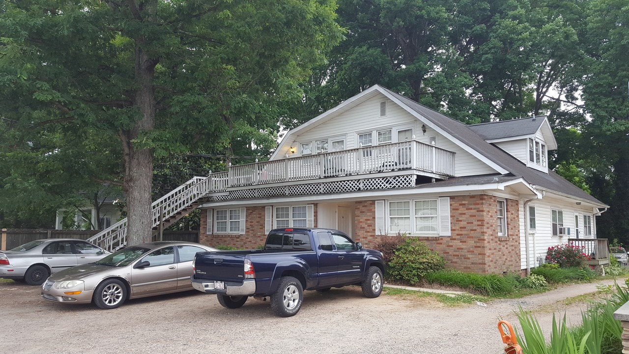 1110 S Main St in Kannapolis, NC - Building Photo