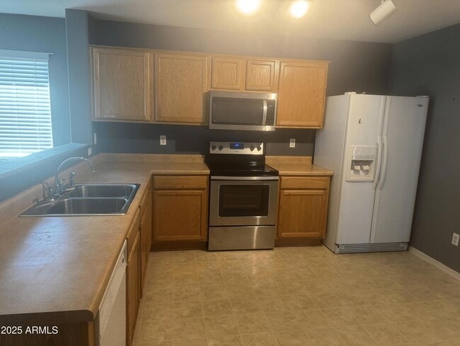 44924 Balboa Dr in Maricopa, AZ - Building Photo - Building Photo