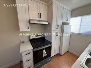 37221 Cedar Blvd in Newark, CA - Building Photo - Building Photo