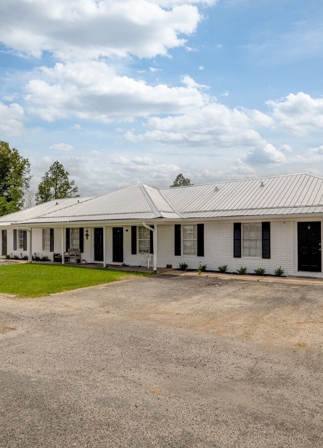 property at 3147 LA-594