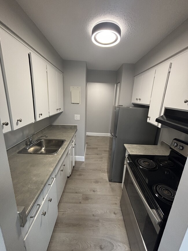 99 Westwood Dr in Kitchener, ON - Building Photo - Building Photo