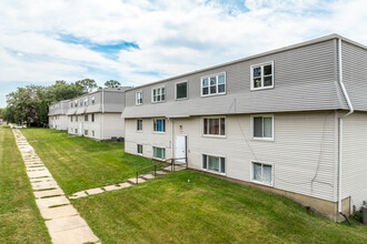 Leavitt Park Apartments - Waterloo, IA in Waterloo, IA - Foto de edificio - Building Photo