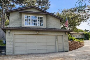3041 Bird Rock Rd in Pebble Beach, CA - Building Photo