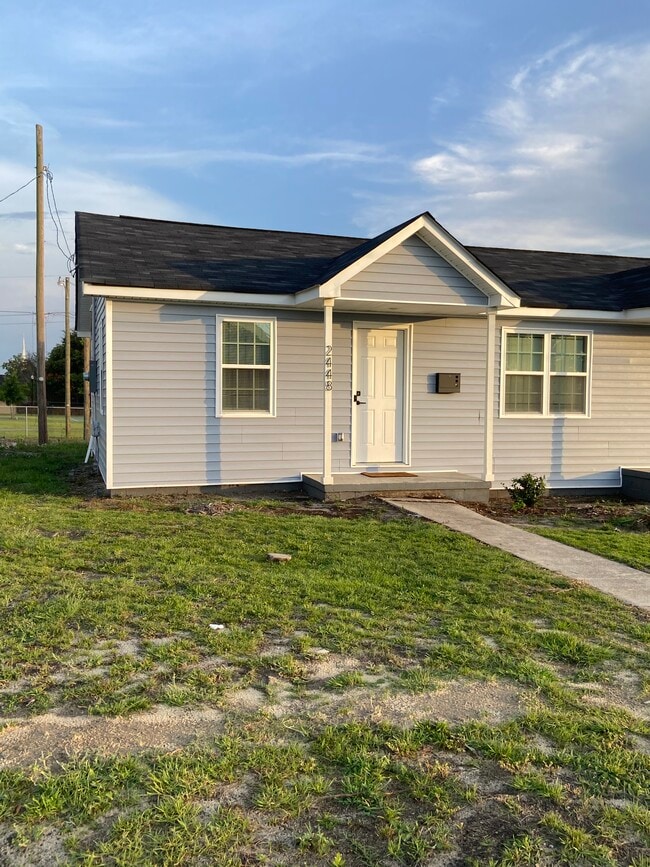 2448 Washington St, Unit 2448 Washington Street -