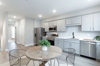 2316 E 18th St Pl in Chattanooga, TN - Building Photo - Building Photo