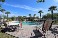 Academy Village Apartments in Kissimmee, FL - Foto de edificio - Building Photo