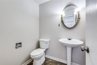 8901 Harvest Moon Trail in Denton, TX - Building Photo - Building Photo