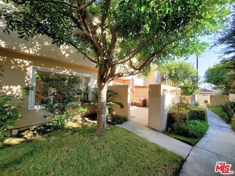 3508 Del Amo Blvd in Torrance, CA - Building Photo