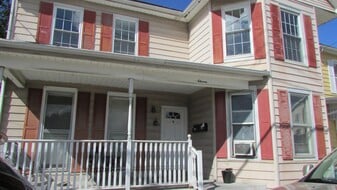 11 E Orange St in Shippensburg, PA - Building Photo