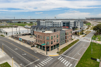 101 Elm in Waco, TX - Foto de edificio - Building Photo