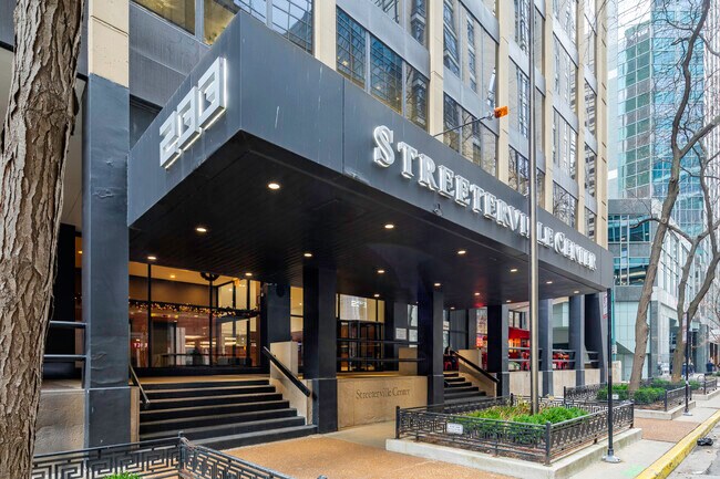 Streeterville Center Condos in Chicago, IL - Foto de edificio - Building Photo