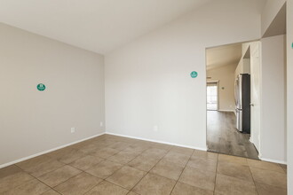 8614 W Mariposa Dr in Phoenix, AZ - Building Photo - Building Photo