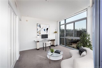 250 Central Park Ave-Unit -2L in Hartsdale, NY - Building Photo - Building Photo