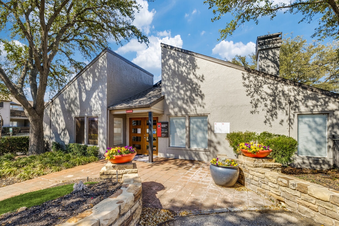 The Hub in Arlington, TX - Foto de edificio