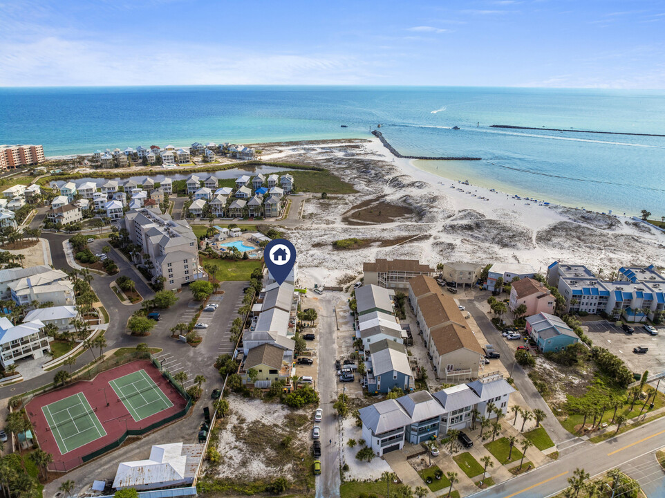 32 Gulf Breeze Ct in Destin, FL - Foto de edificio
